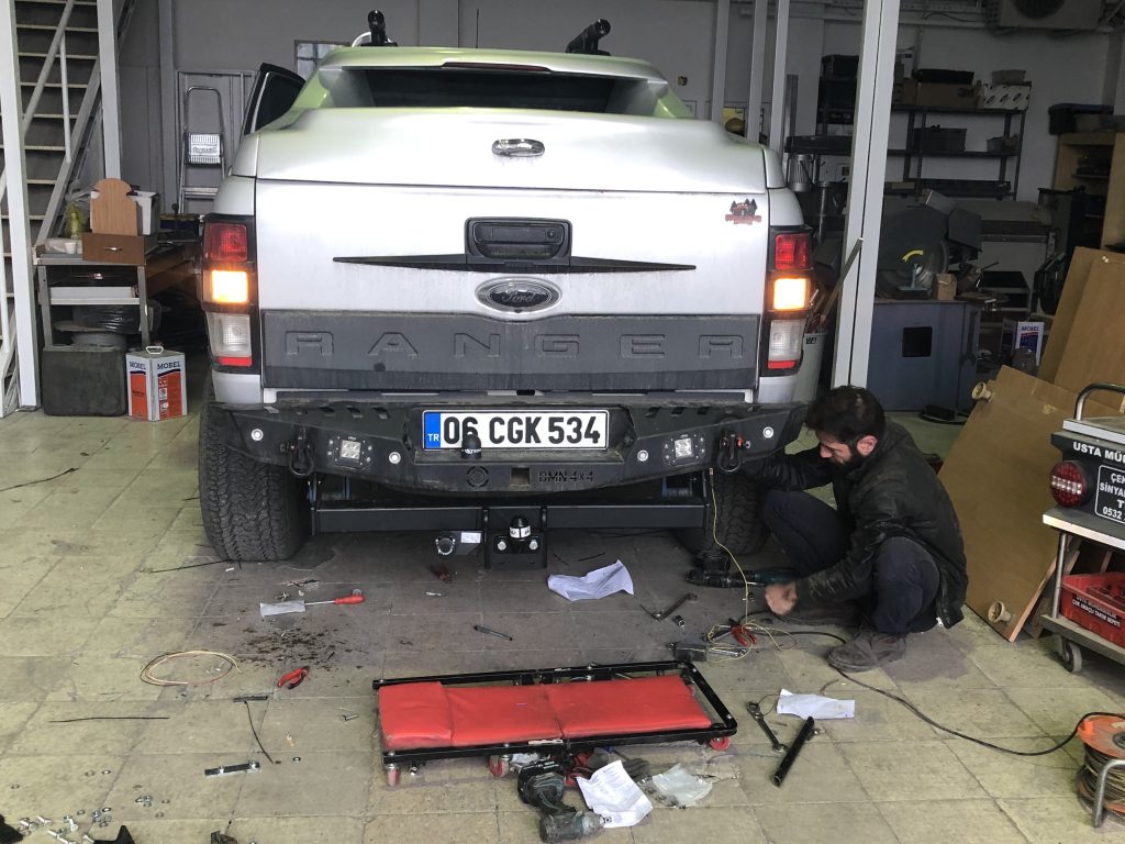 FORD RANGER ÇEKİ DEMİRİ TAKMA MONTAJI VE ARAÇ PROJE FİRMASI ANKARA USTA MÜHENDİSLİK OSTİM DE 05323118894